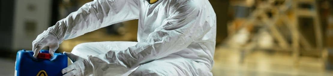 Vêtements et accessoires de travail jetables